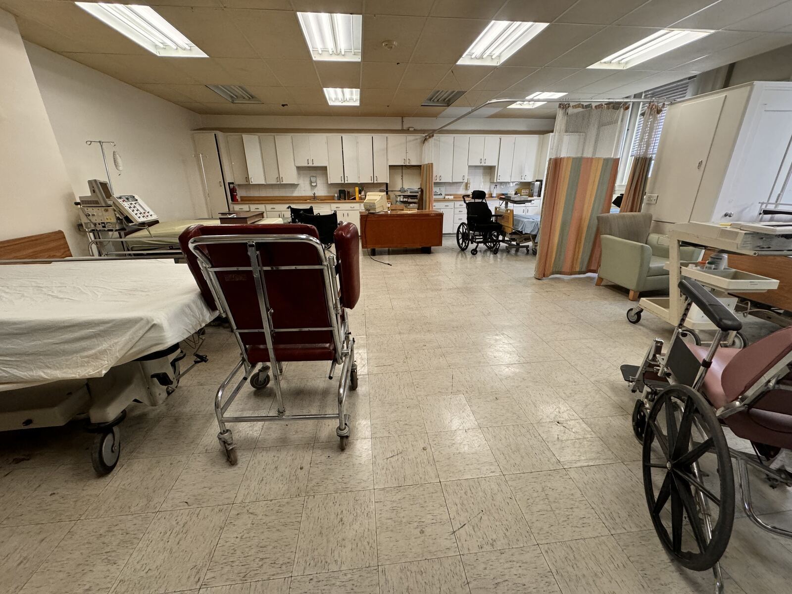 Hospital Ward — angle 8