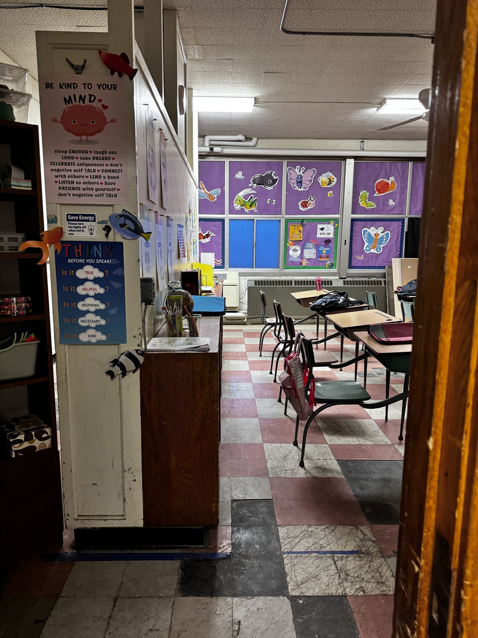 Classroom — angle 7