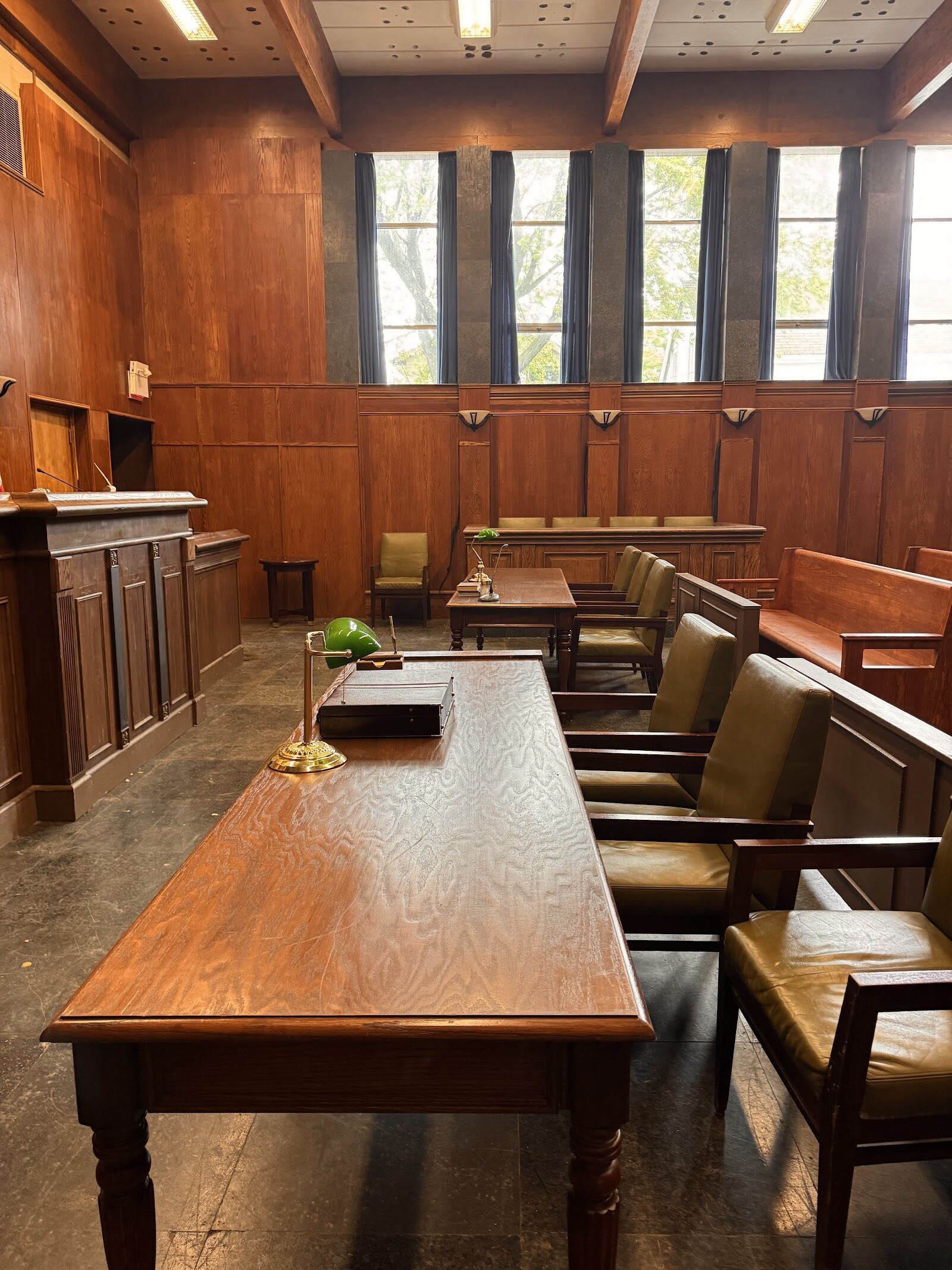 Courtroom — Grand — angle 3
