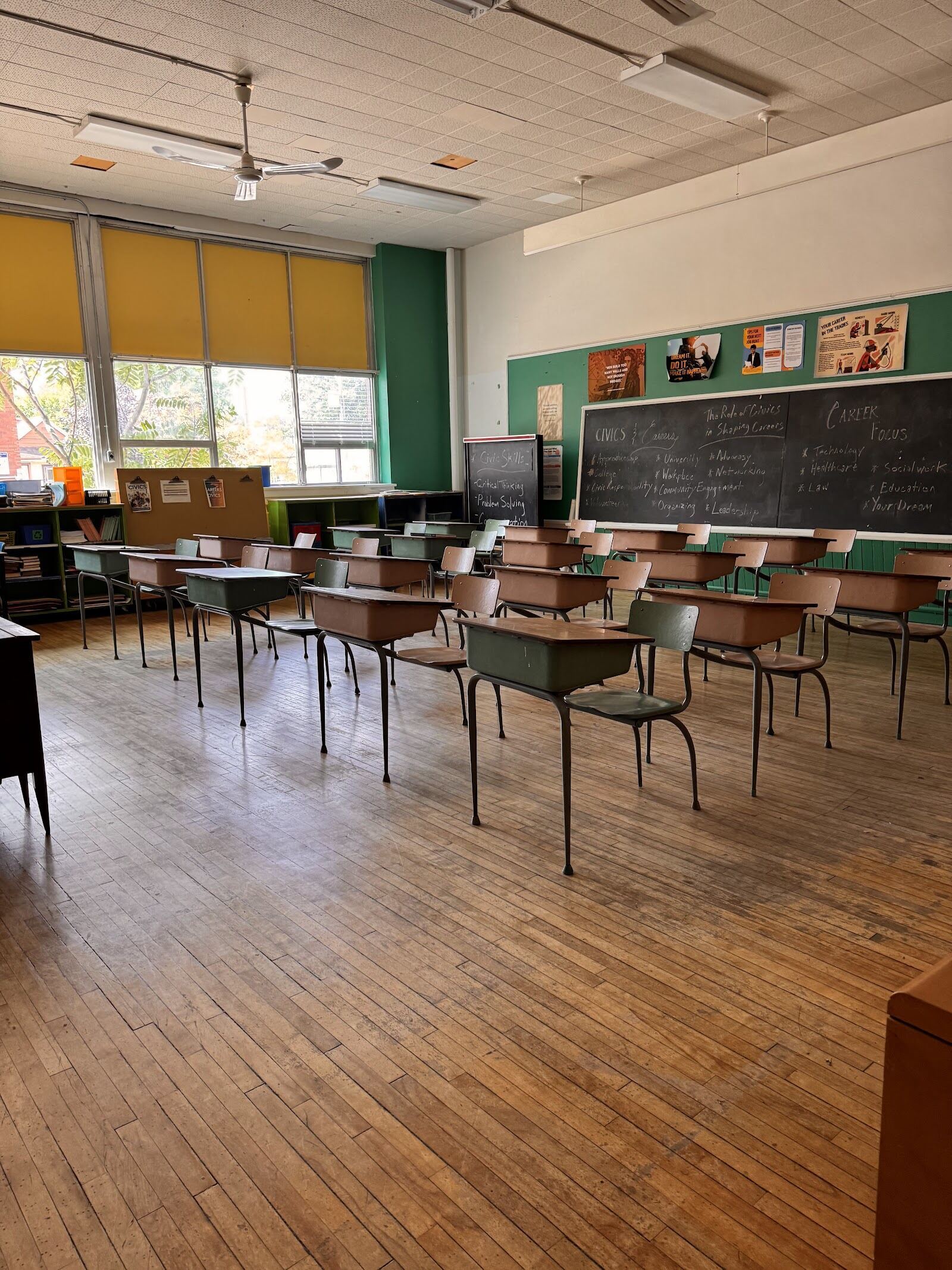 Classroom — angle 37
