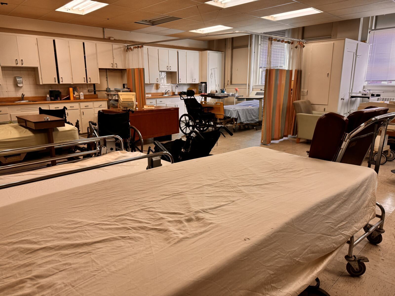 Hospital Ward — angle 5