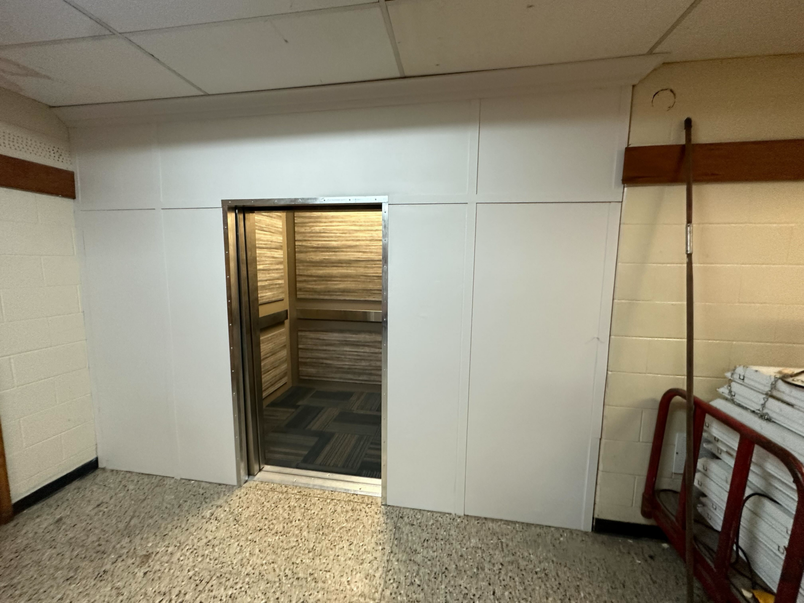 Elevator — angle 3