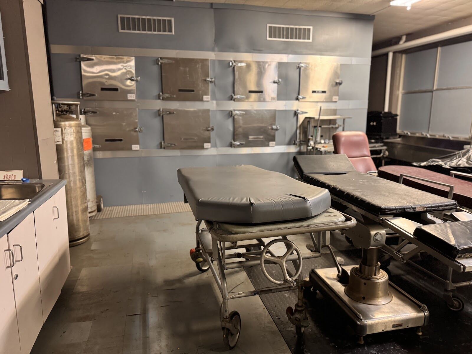 Morgue — angle 2
