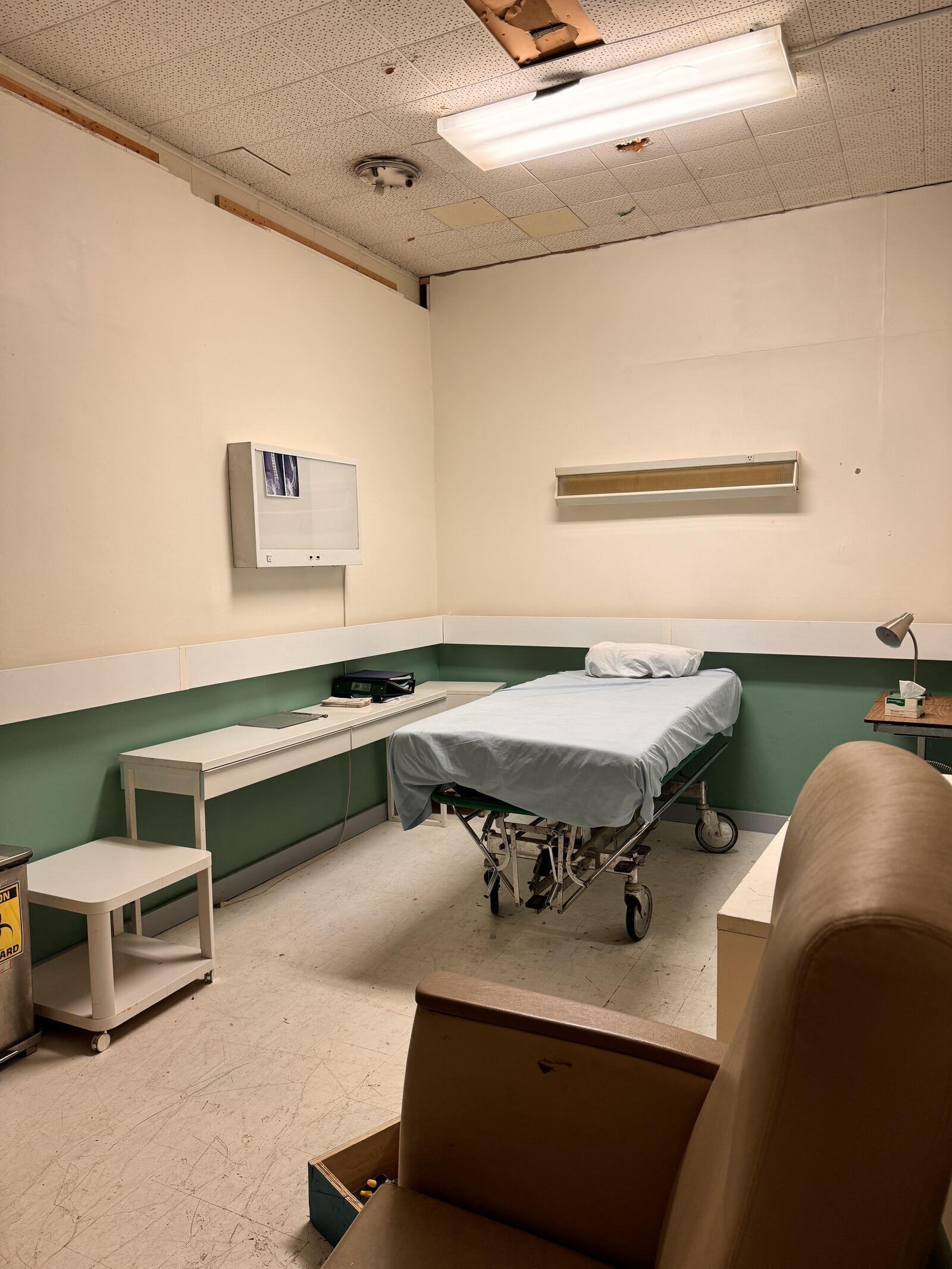 Operating Room — Suite — angle 18