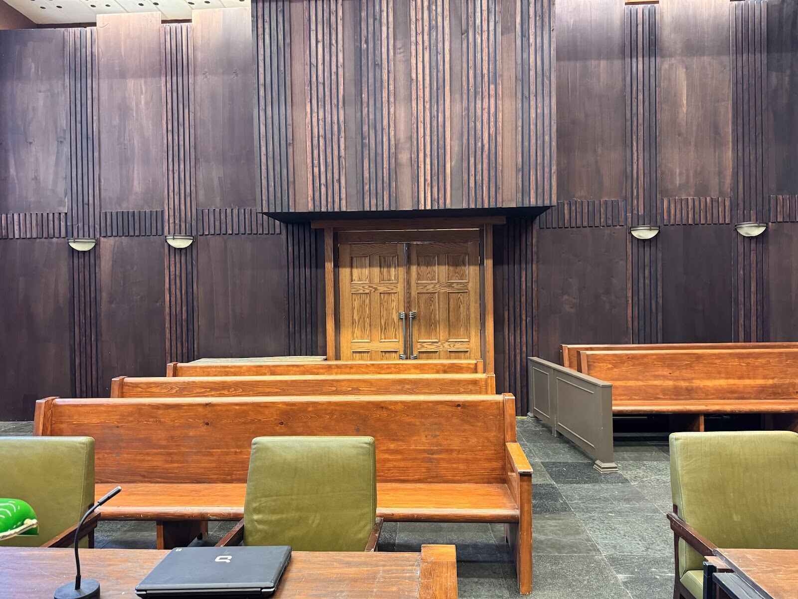 Courtroom — Grand — angle 18