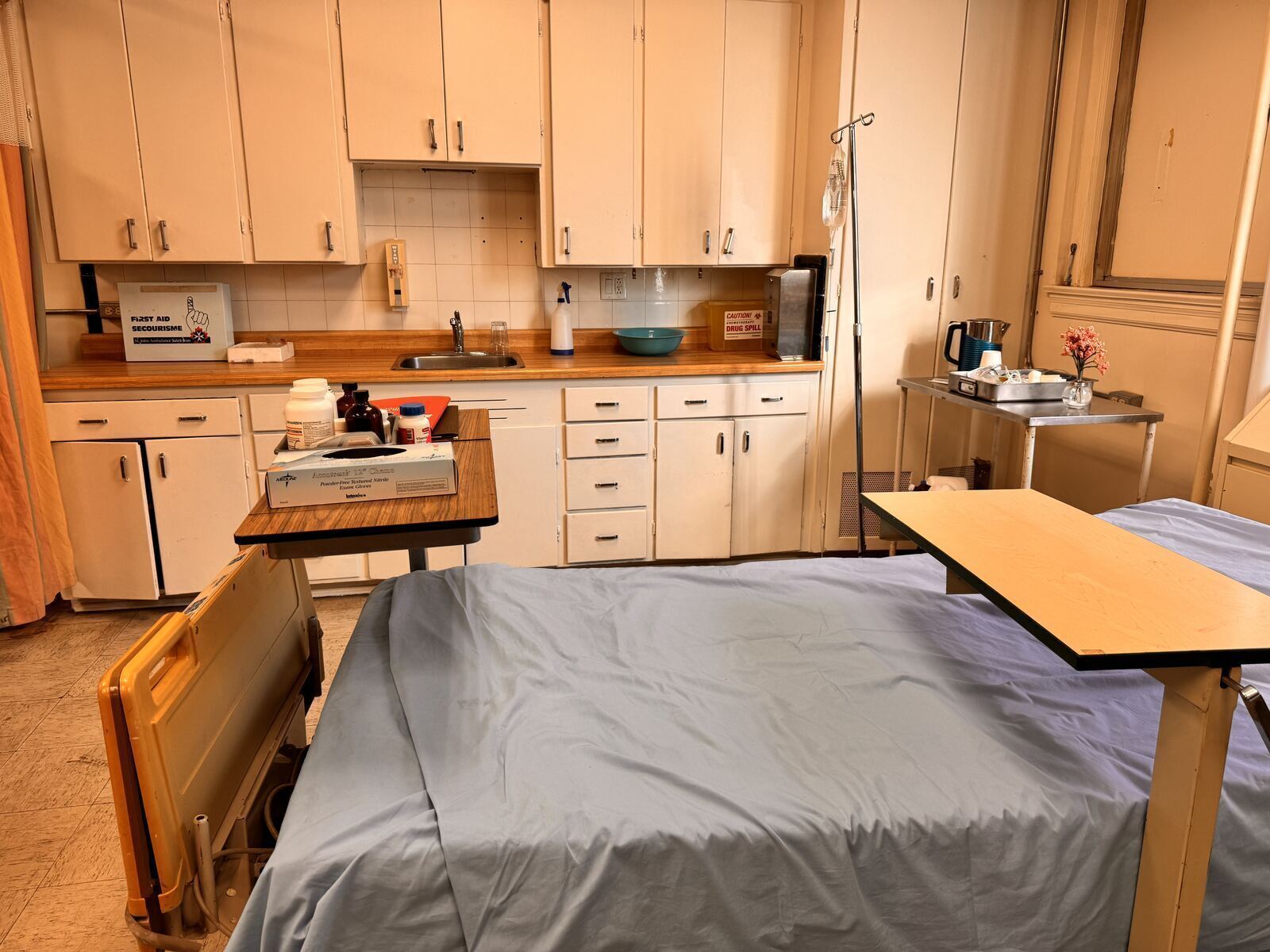 Hospital Ward — angle 11