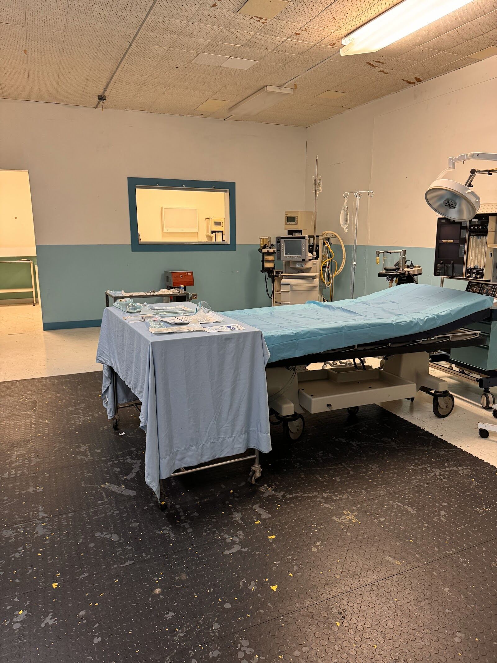 Operating Room — Suite — angle 5