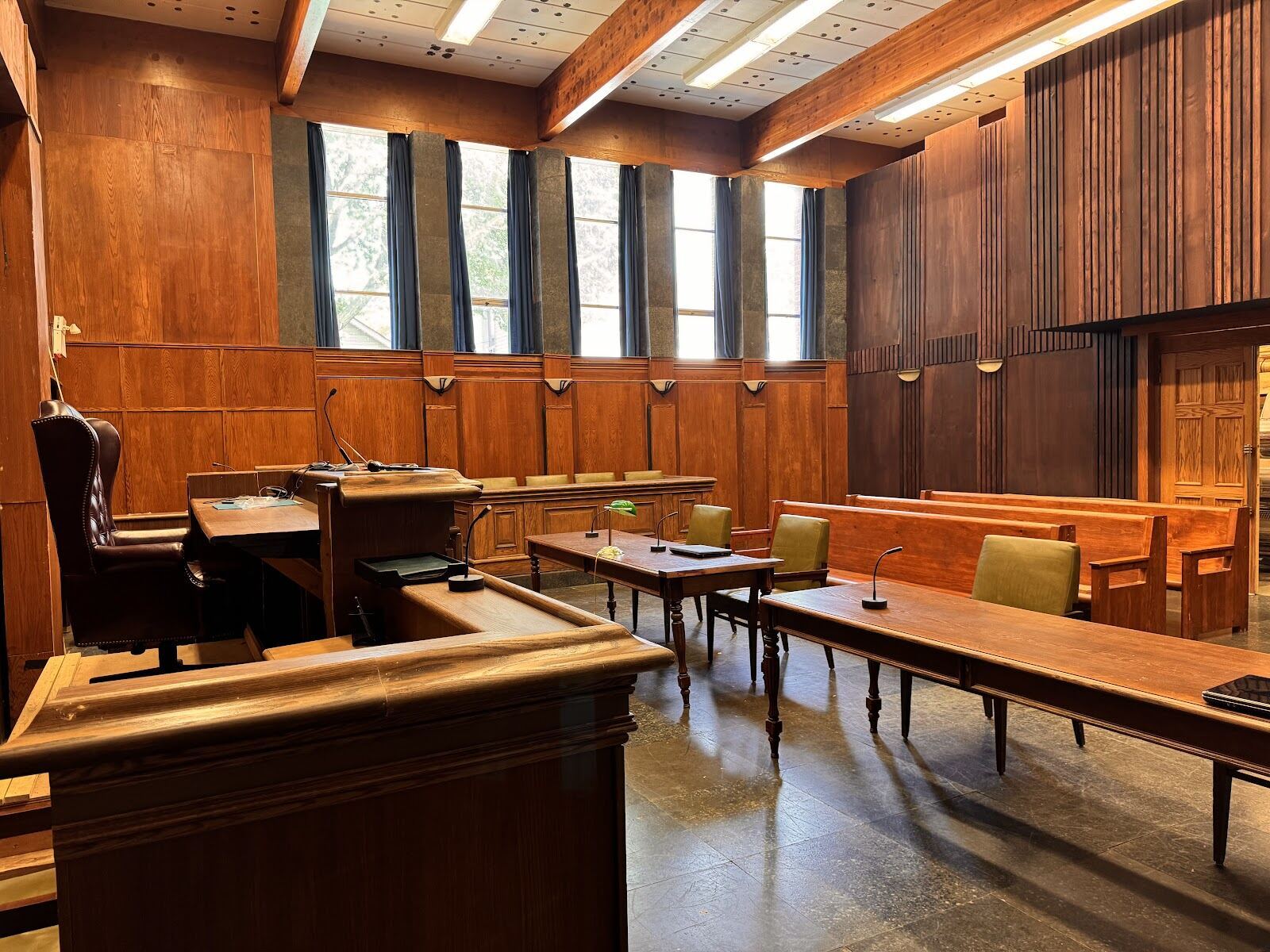 Courtroom — Grand — angle 16