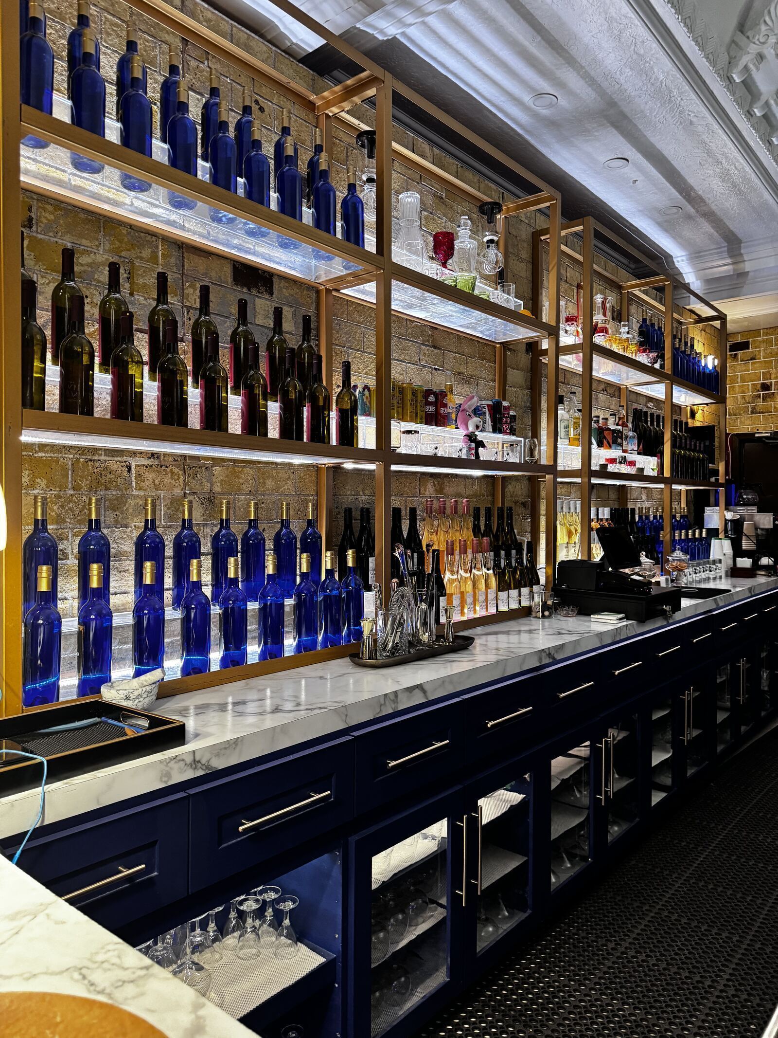 Bar — angle 3