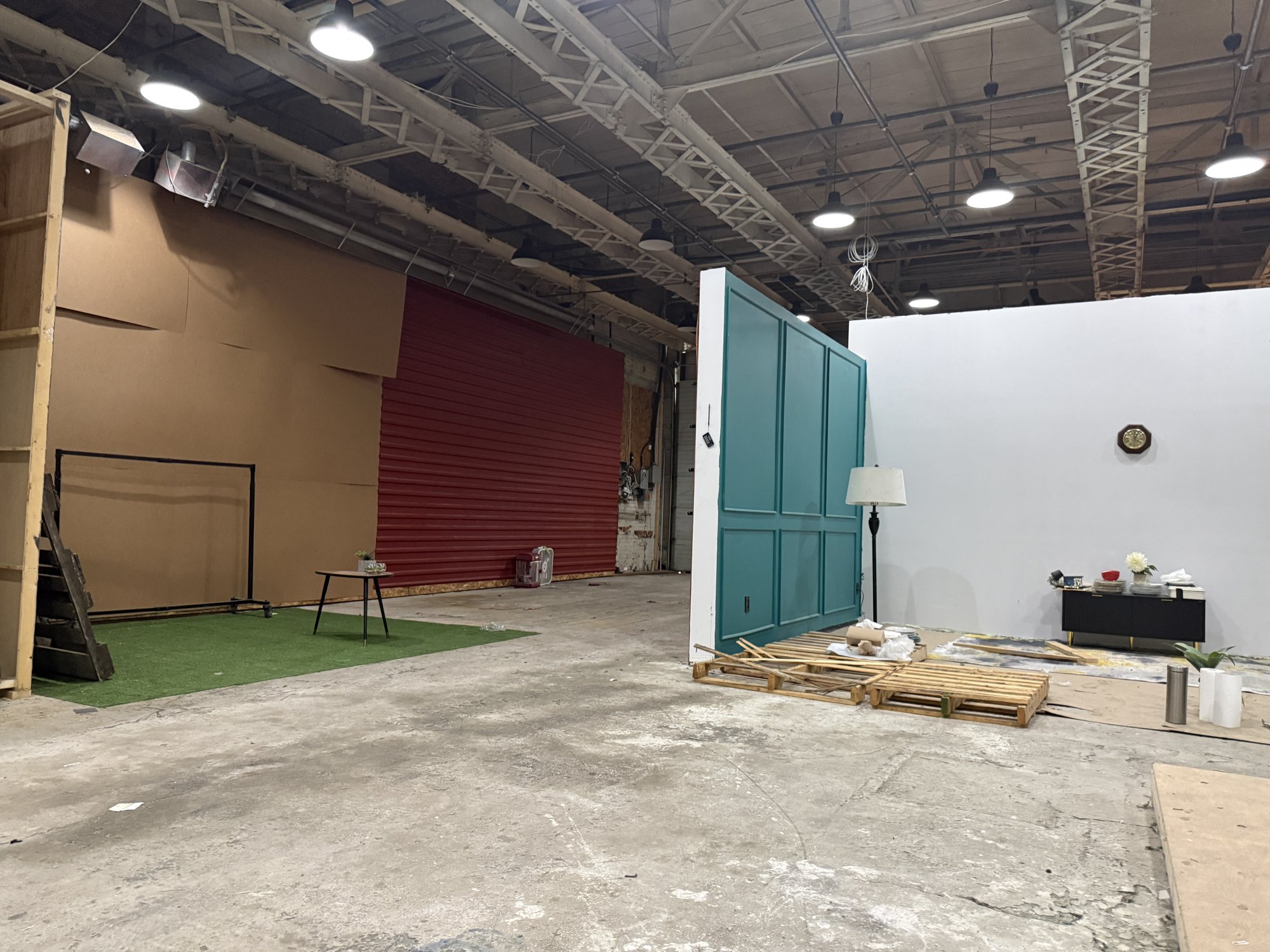 Standing set walls on the studio floor at 252 Stuart Street